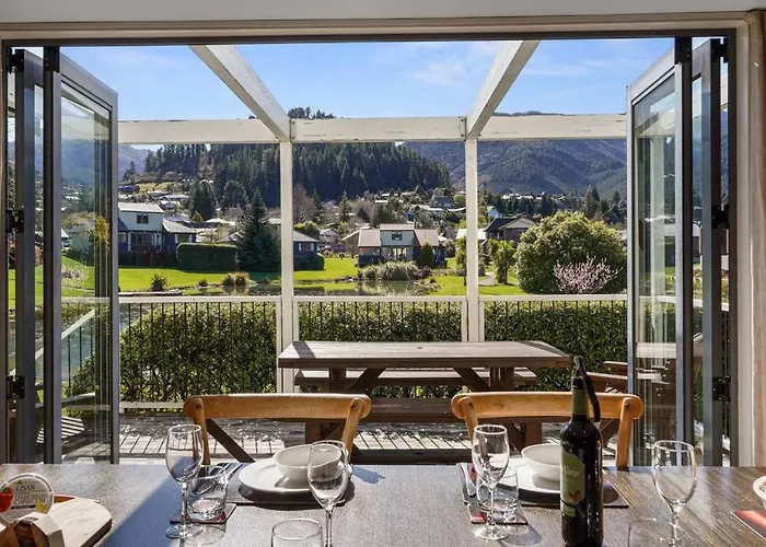 *** Lake Villa 457 ***